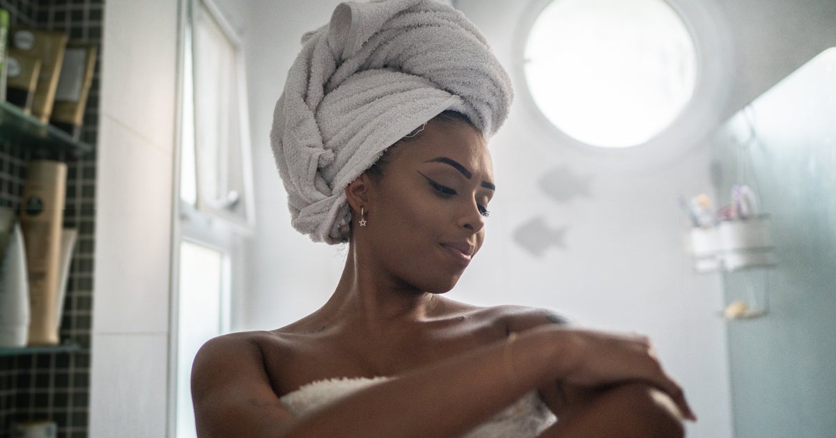 Here's What You Should Know If You Use Your Hands To Clean Your Body In The Shower