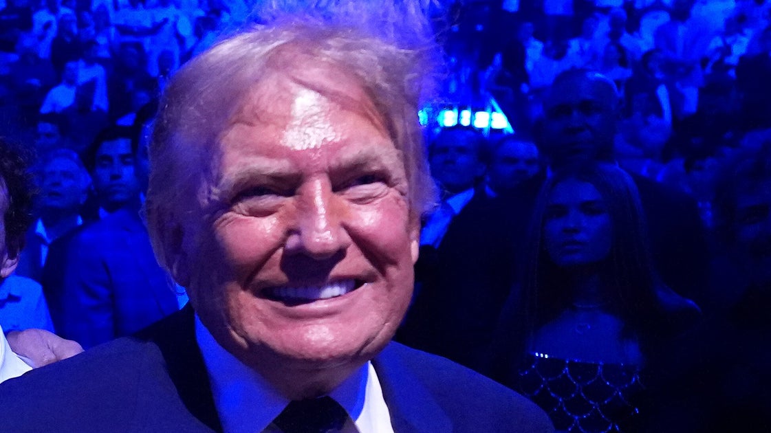 Here's What Trump's Strange Fight Night At The White House Looked Like From The Inside