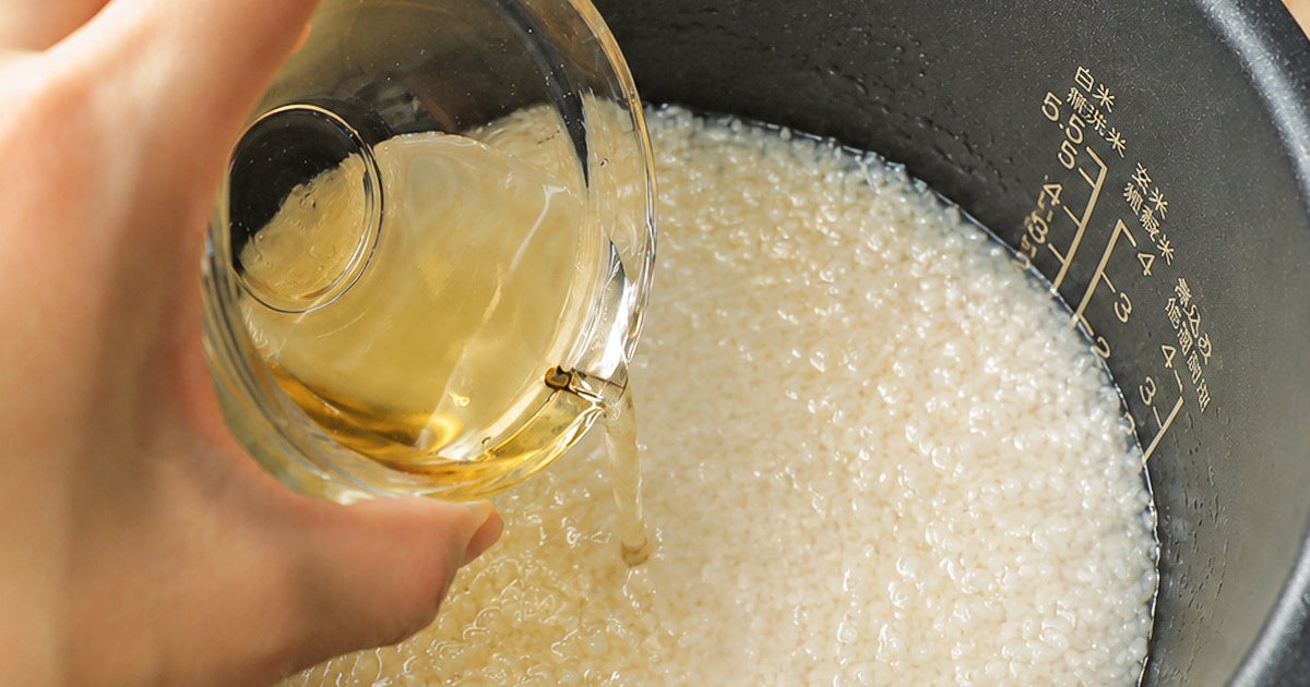 【ご飯を炊くとき、スプーン1杯入れてみて】いつもの炊き方には戻れないかも...！一瞬で高級料亭の味になる裏ワザ