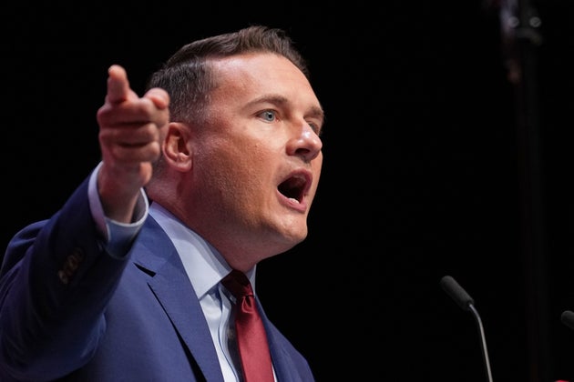 Streeting says Starmer should announce resignation timetable if Burnham wins Makerfield
