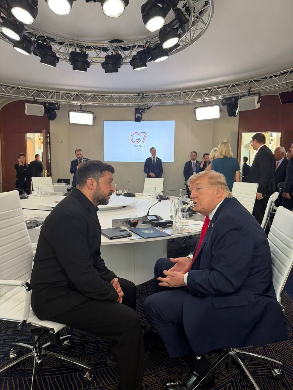 Trump Swings Back In Favour Of Punishing Putin After Intense Chat With Zelenskyy