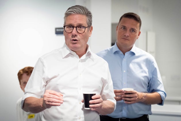 Wes Streeting and Keir Starmer.