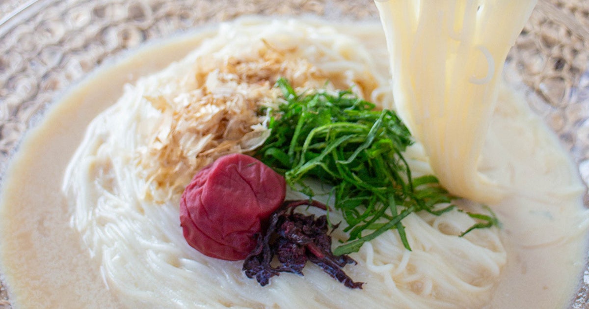 【最後の一滴まで絶品】夏バテ気味でもするするいける!5分で完成「梅豆乳そうめん」