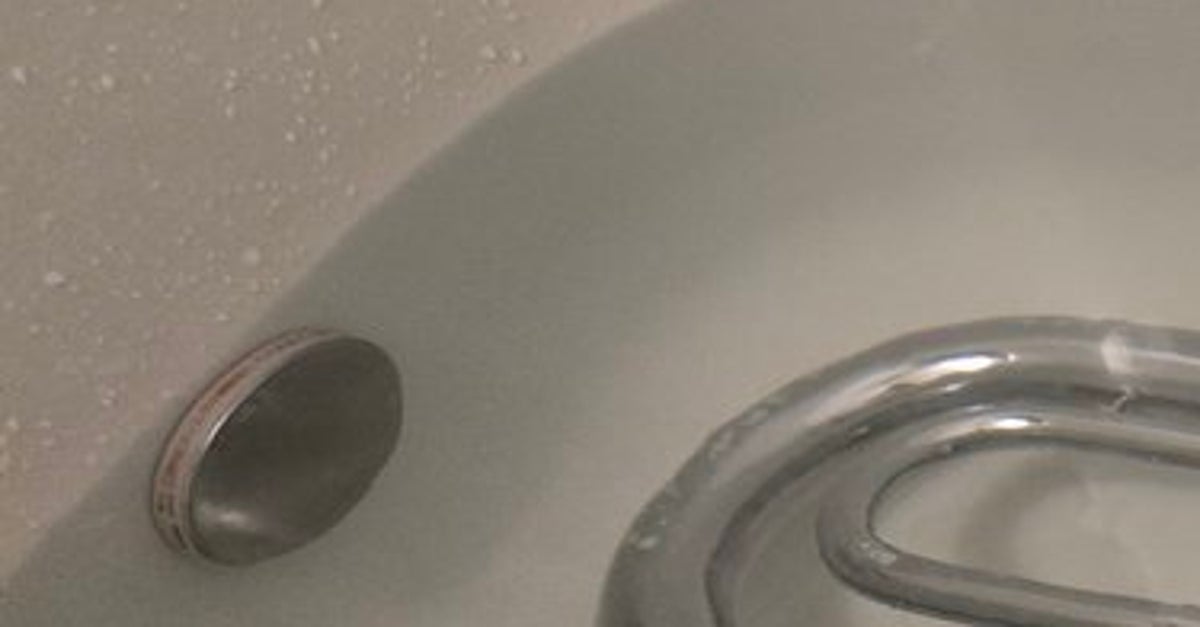 金管楽器を買った作曲家、予想外のメンテナンス風景に「錆びないの?」「虫って湧くんだ…」と驚きの声