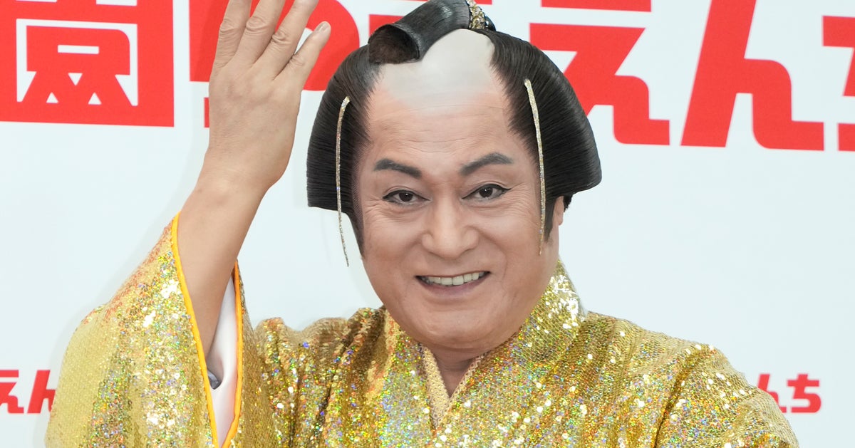 しまむら x「マツケンサンバ」コラボ商品にファン歓喜⇒金色にきらめくデザインのTシャツやアクスタ登場