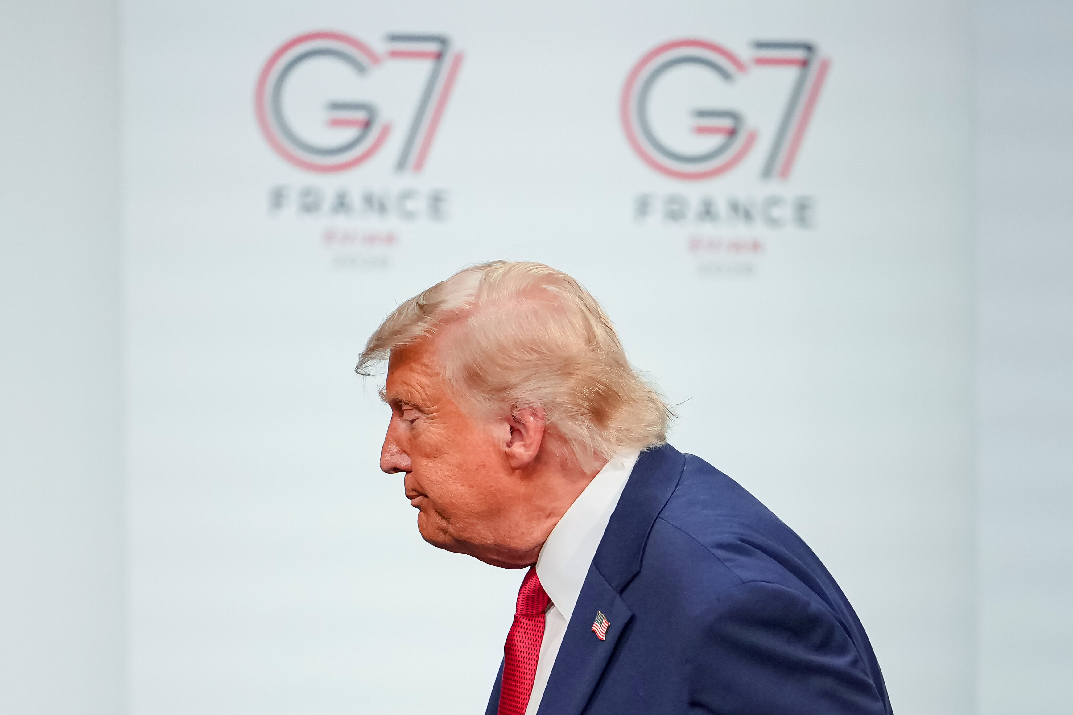 'On A Knife Edge': BBC Reporter Says Trump's Iran Peace Deal Could Collapse 'At The Very Last Moment'