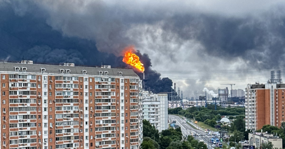 Ukraine Hits Moscow Oil Refinery And Disrupts Commercial Flights With Major Drone Attack Ukraine Hits Moscow Oil Refinery And Disrupts Commercial Flights With Major Drone Attack
