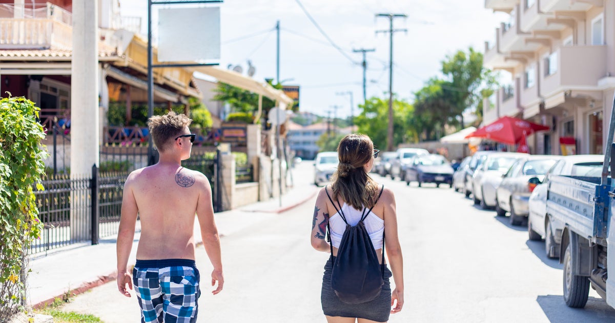 France Tells Shirtless Tourists To Cover Up Or Cough Up