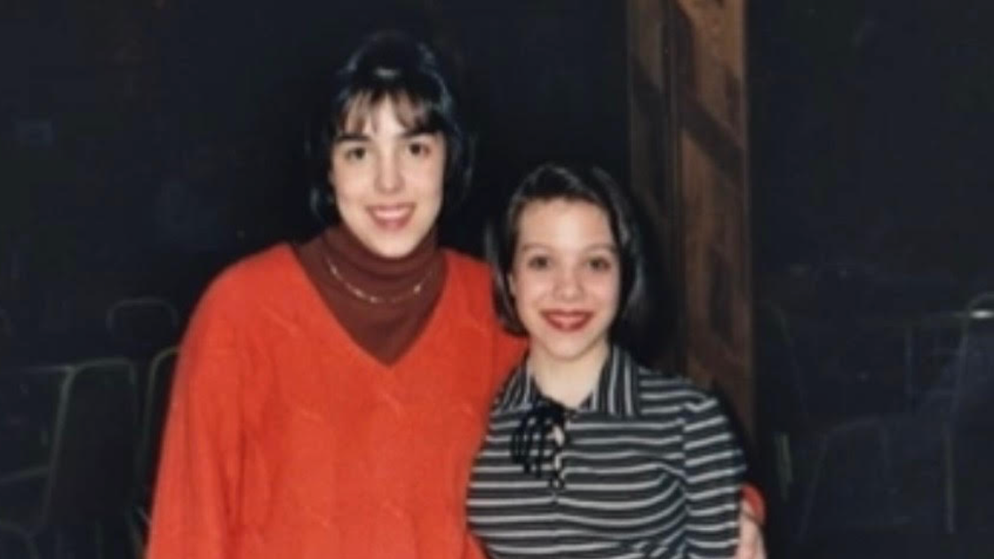 I Never Got To Apologize To My Sister Before She Died. Then I Found A Life-Changing Slip Of Paper In Her Desk. - HuffPost