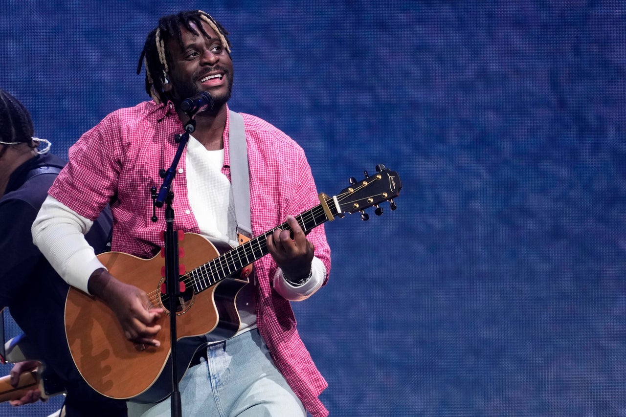 Myles Smith says his album was intentionally structured to feel like one of his live shows