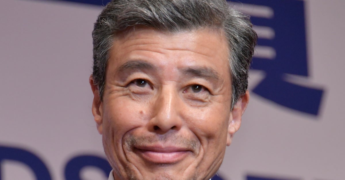 舘ひろし、バラエティー番組の楽屋へ“伝説の和菓子”を大量に差し入れ⇨「テンション爆上がり」状態に