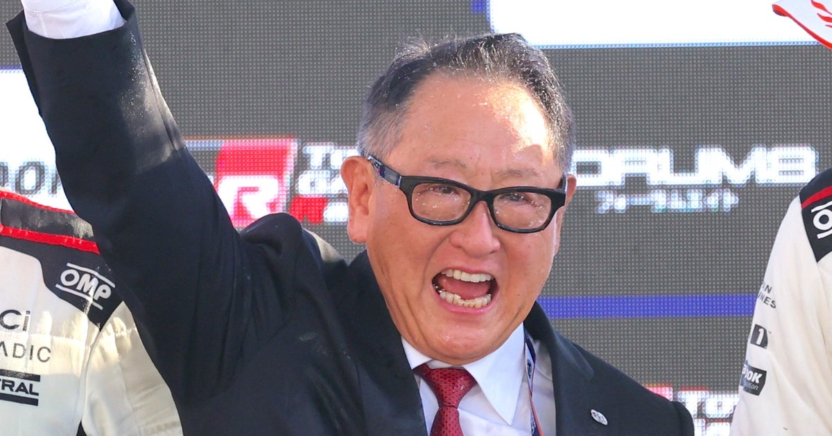 豊田章男がサカナクションと「夜の踊り子」を踊ったらこうなる。「ノリ良い」「まさかすぎるコラボ…！」と反響