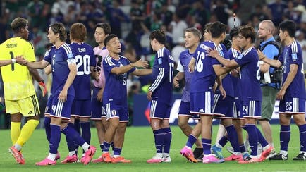 M-1』準優勝 バッテリィズ・エースさんの“野球柄シャツ被り”にネット