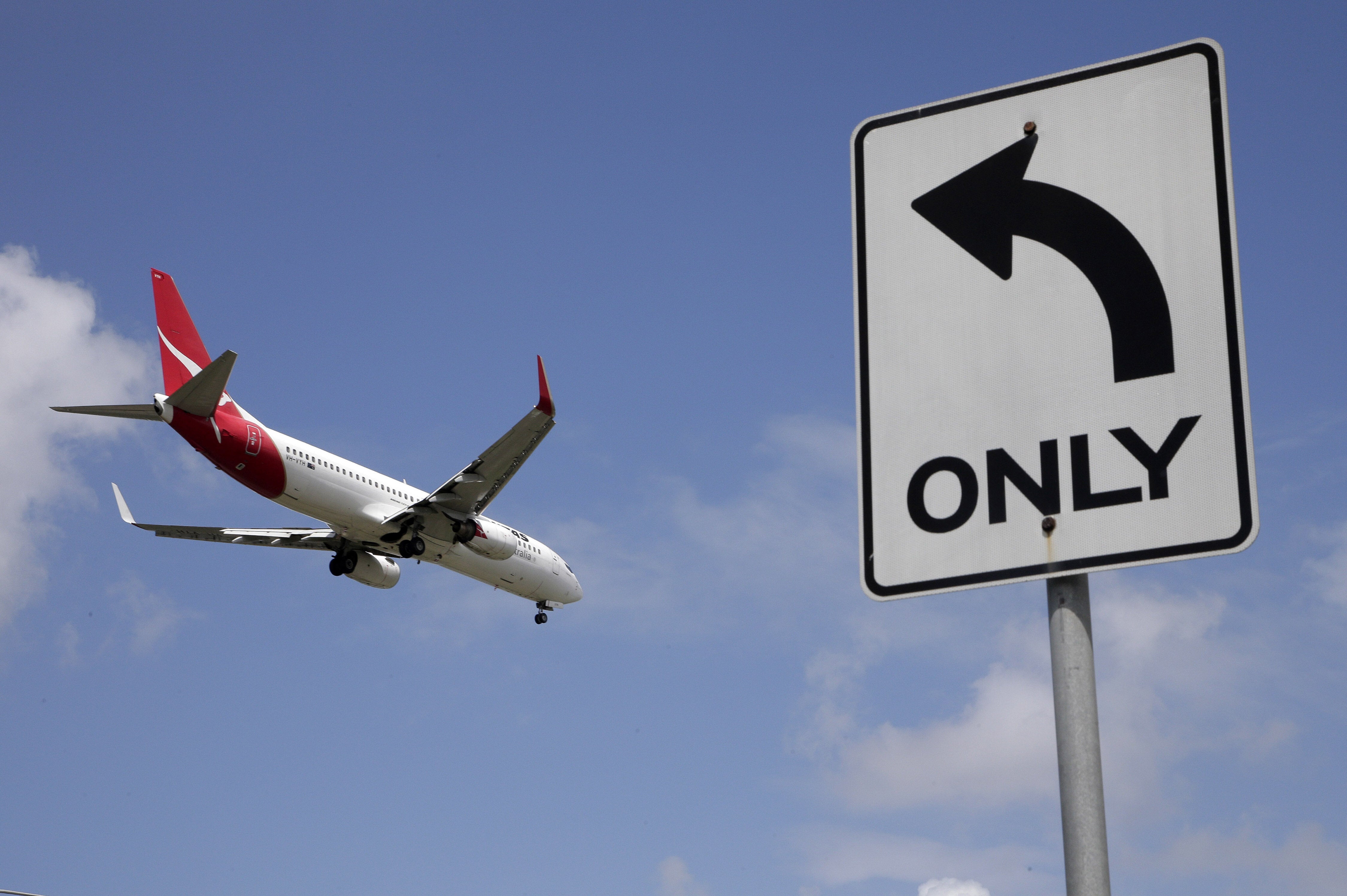 Travellers Are Learning Why Airplanes Are White