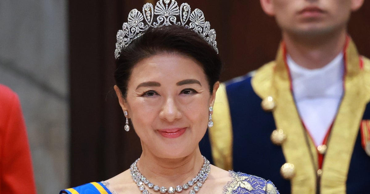 雅子さまの「ブルー」コーデが「美しい」と話題。天皇皇后両陛下のオランダ訪問で、4着の「青」の装い