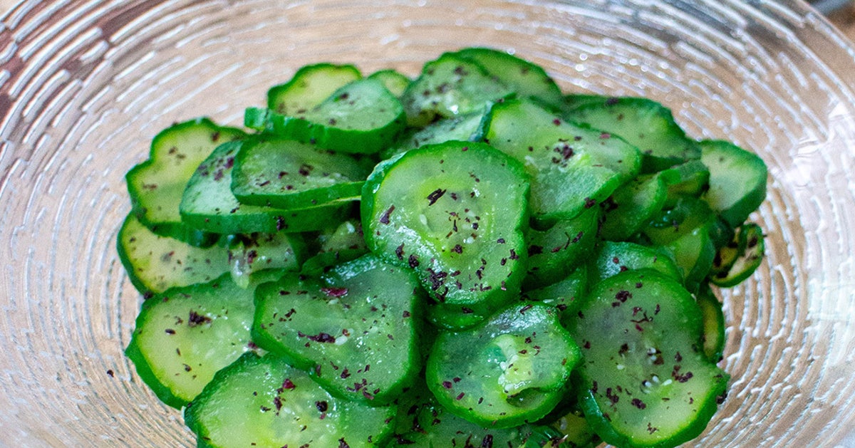 【きゅうり、塩もみしないで！】たった15秒でポリポリ食感！ゆできゅうりの爽やかゆかり漬け