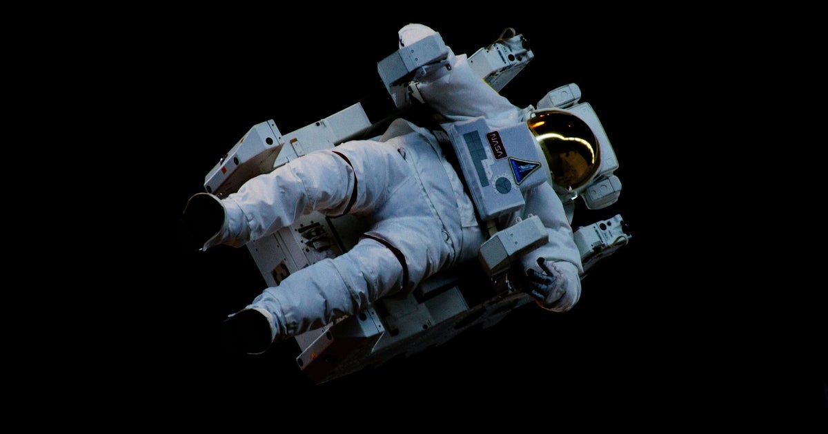 The 'Astronaut Workout' Scientists Say Can Cure Back Pain And Reverse ...