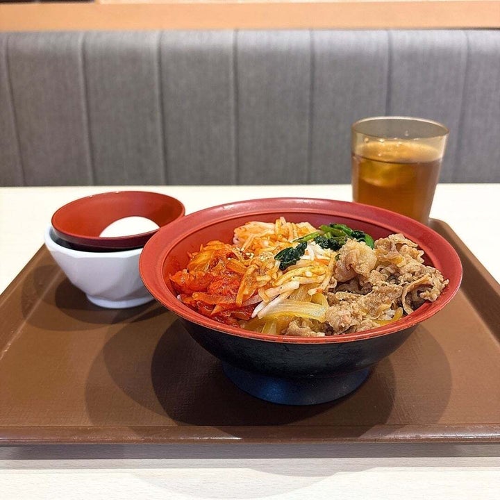 すき家「おんたまビビンバ牛丼」