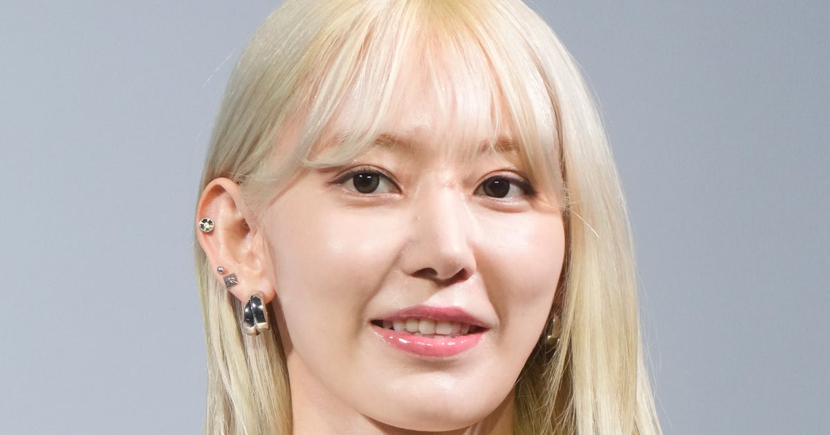 LE SSERAFIM宮脇咲良、手編みの夏用バッグがセンス抜群。“方眼編み”に「天才」「かわいすぎ」の声