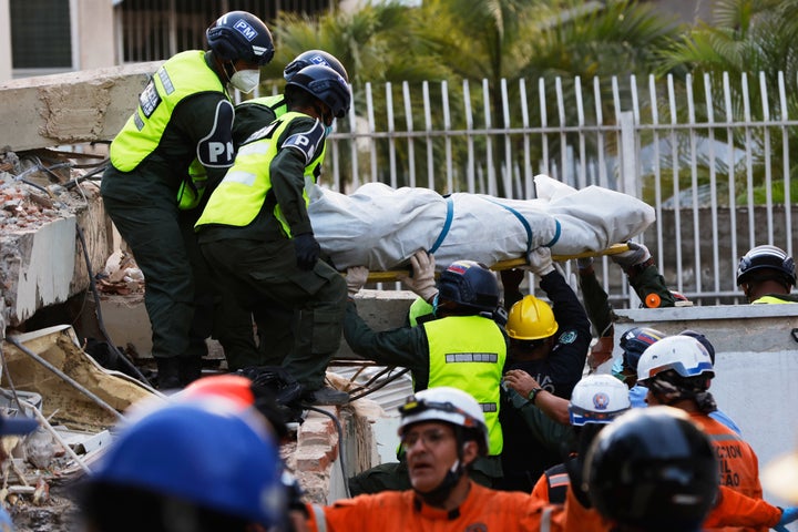 The death toll from Wednesday's twin earthquakes in Venezuela rose to at least 1,450 as of Saturday.