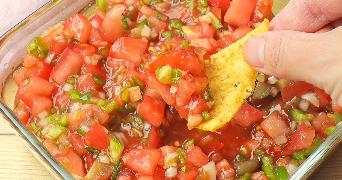 【夏のトマトはこう食べて】お肉もサラダもこれ1つでOK！切って混ぜるだけの万能「サルサソース」レシピ