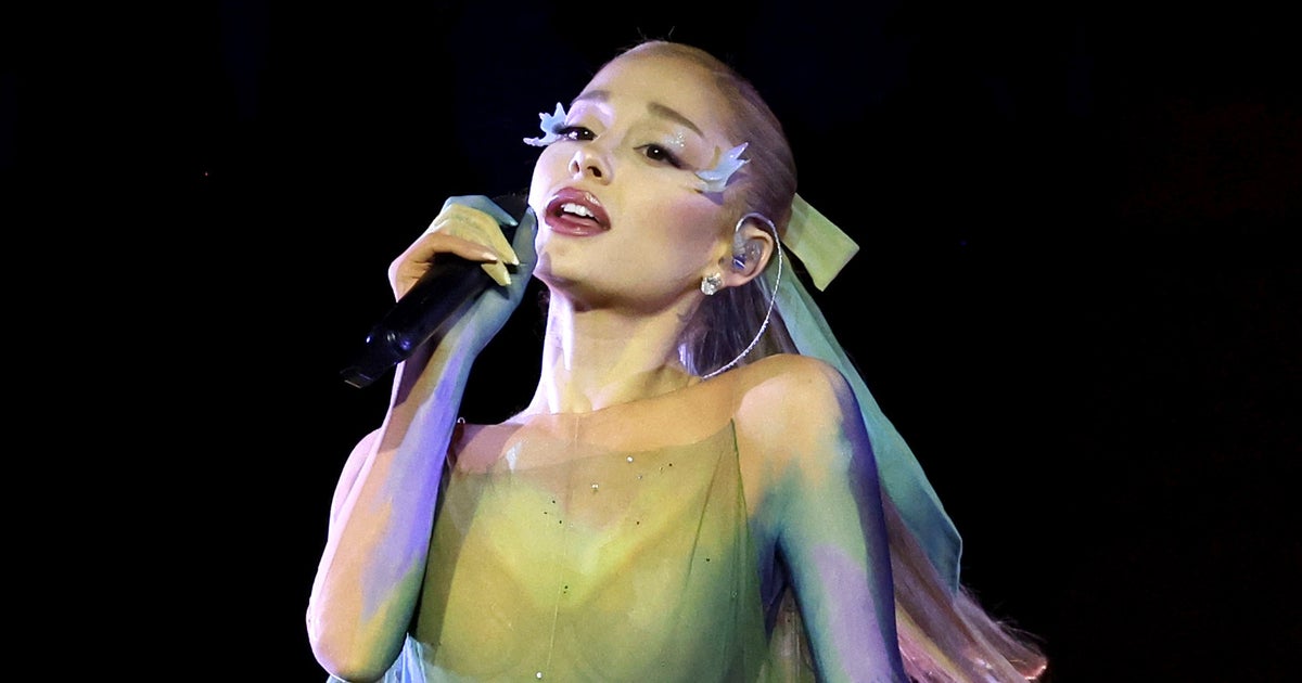 Ariana Grande Arrête sa Tournée et se Retire de la Vie Publique
