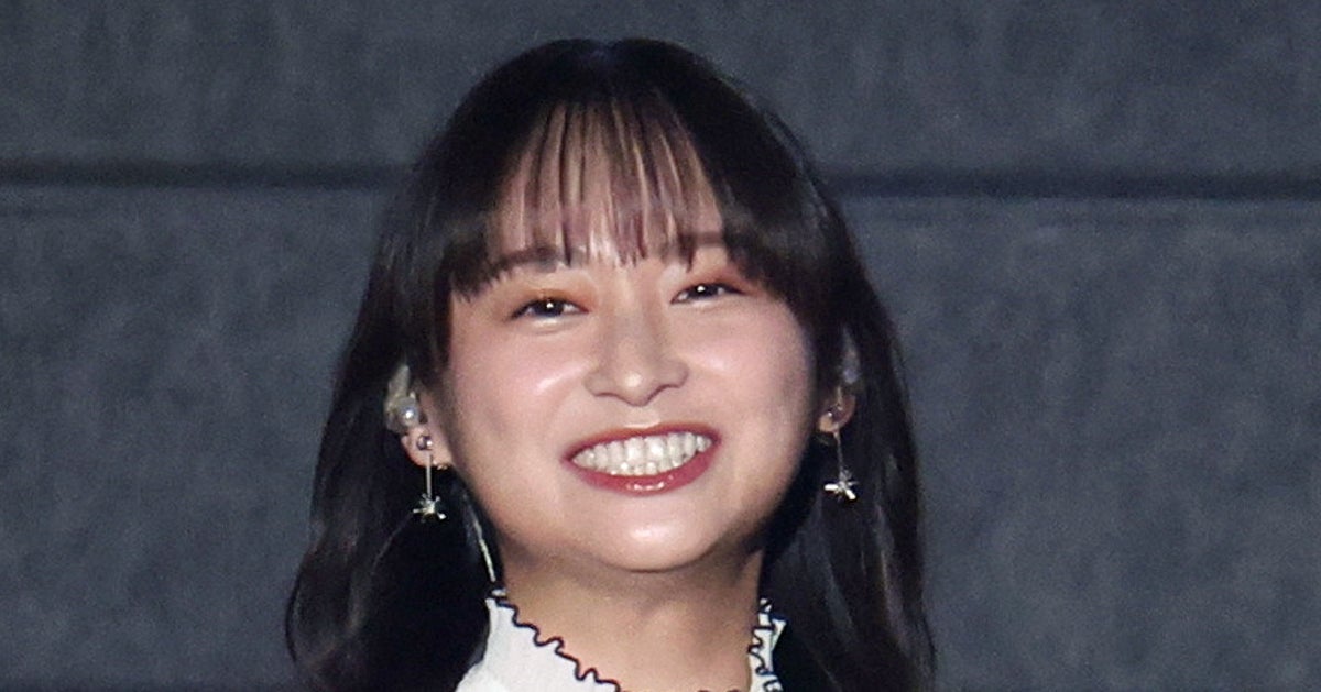 影山優佳、人生初の快活クラブに驚きの声⇒メガネ＆普段着の自撮り姿に「影ちゃんがいたらびっくり」
