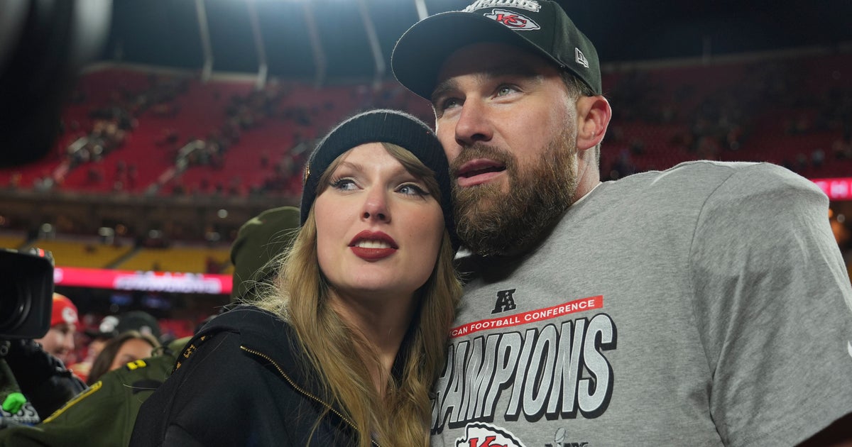 Travis Kelce Reacts To AI-Generated Photo Of Wedding With Taylor Swift