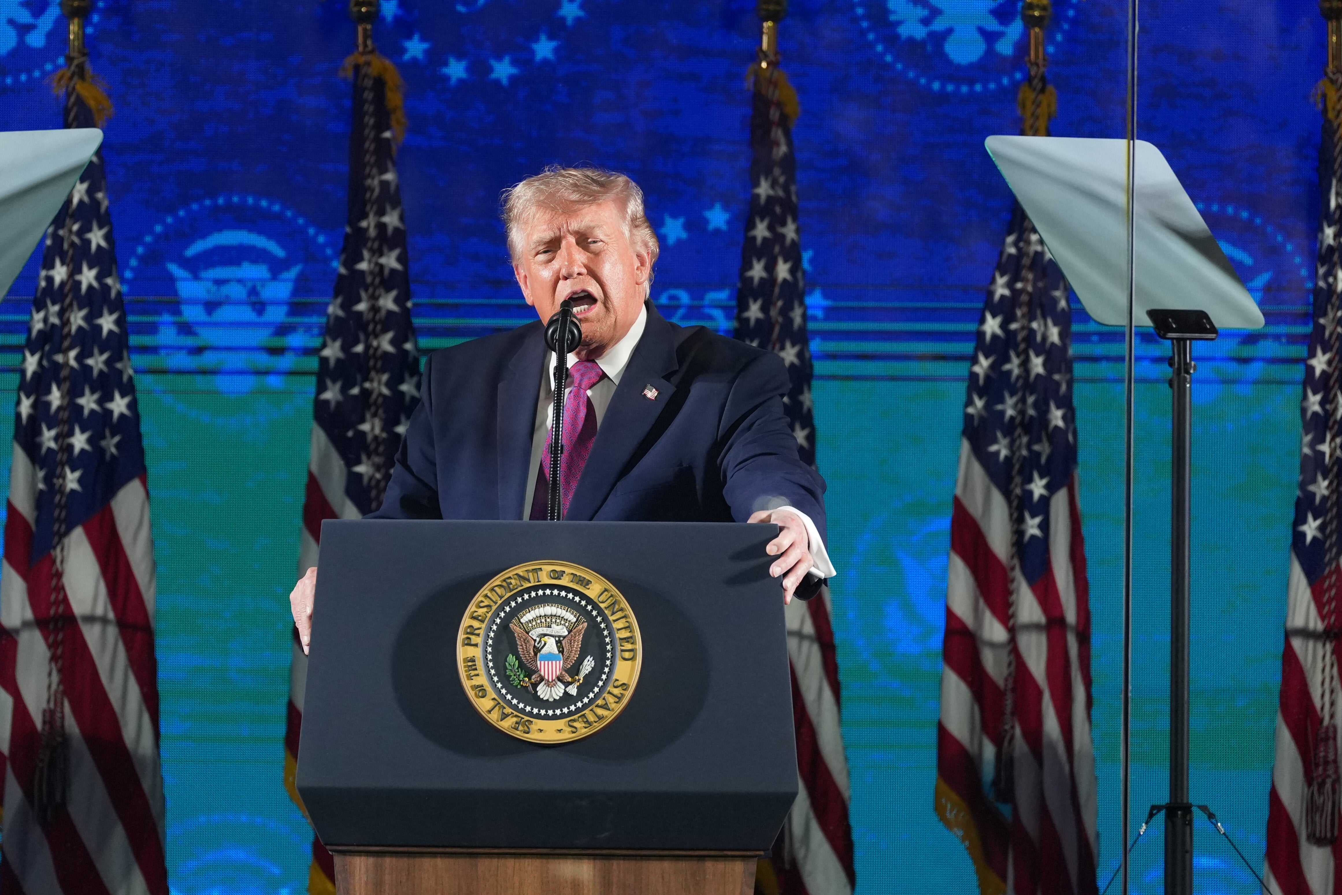 Trump Mocked After ‘Thieves, Radicals And Lunatics’ Line Backfires Spectacularly