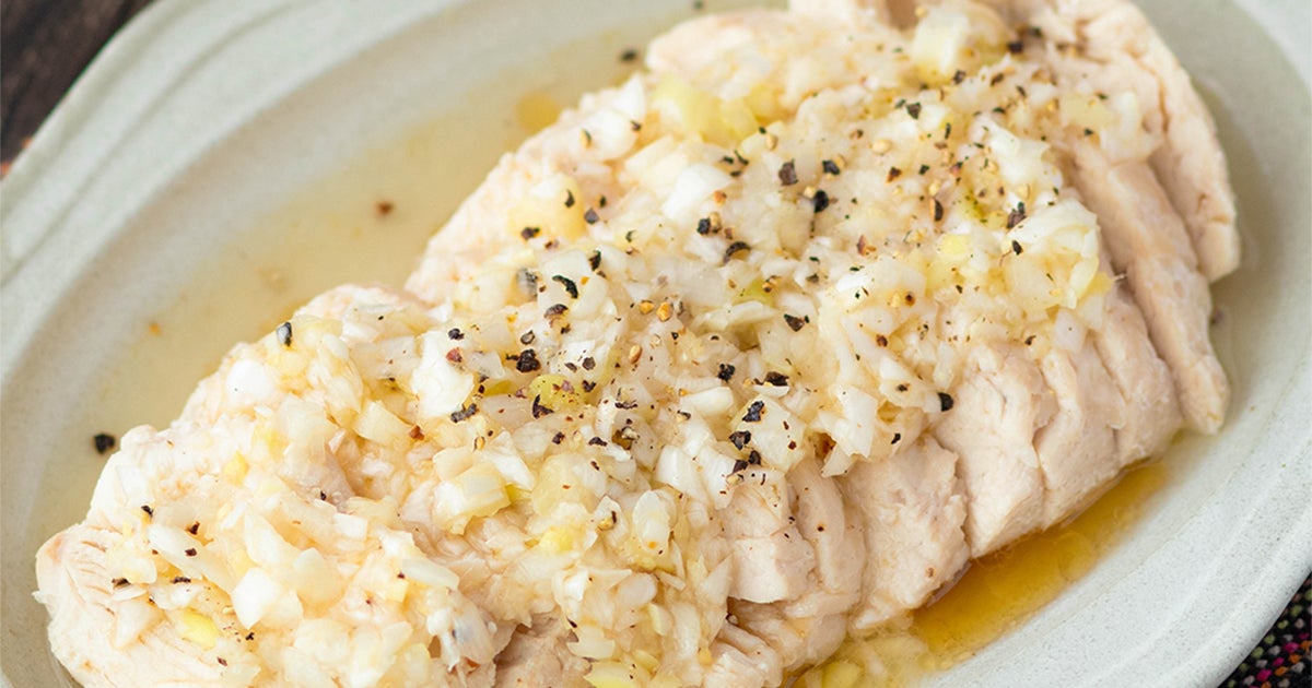 【レンジで5分！】しっとり柔らか鶏むね肉に特製のねぎ塩だれがたまらない