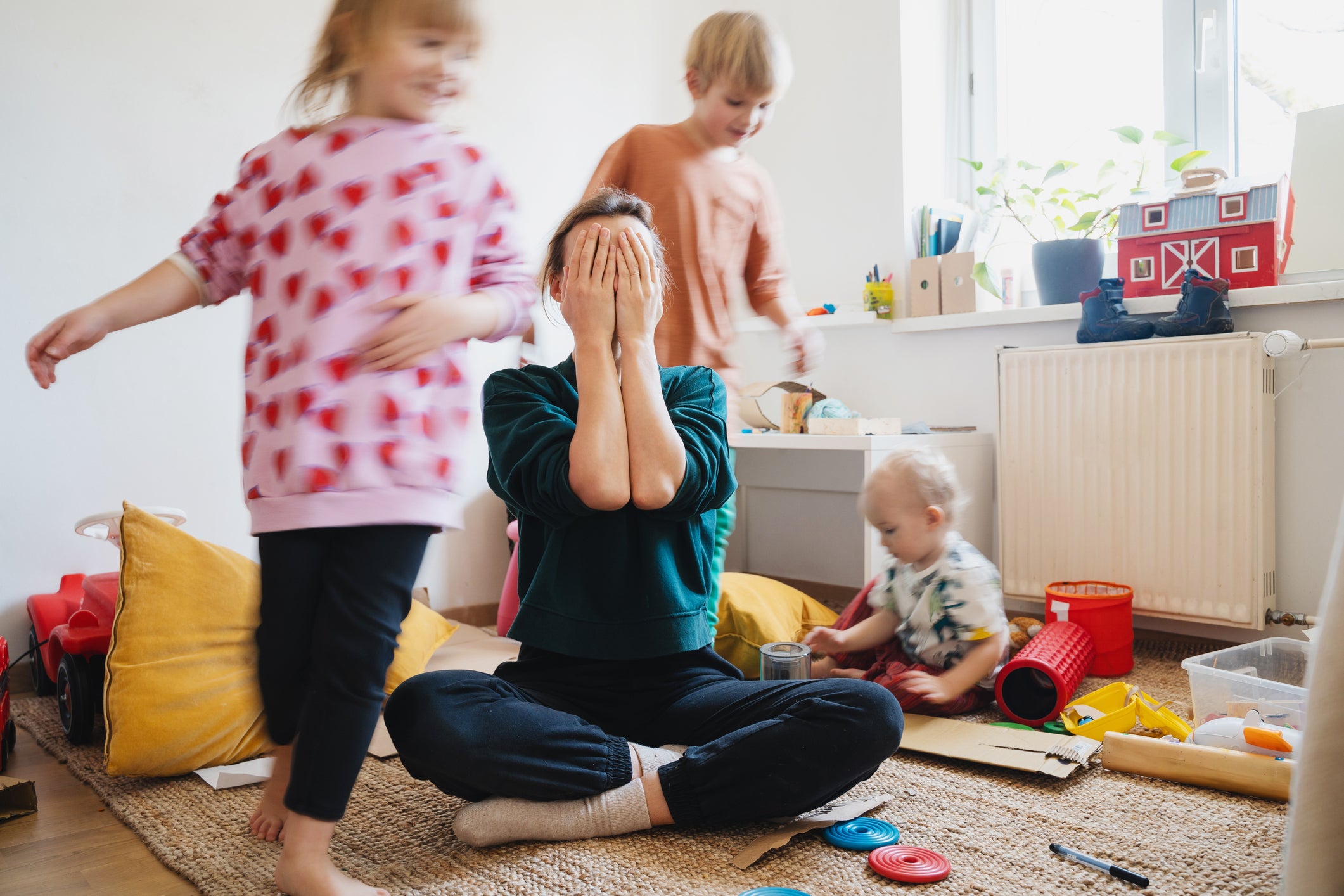 Parents Can Be 'Quiet Cracking' Without Realising It – Here Are 3 Signs