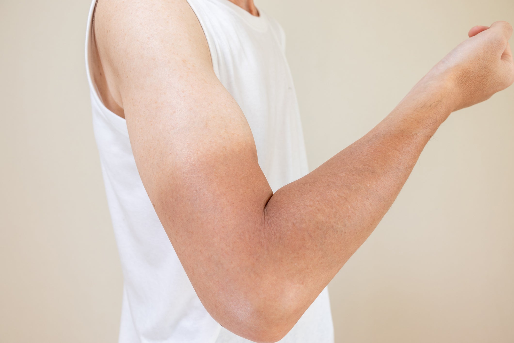 The Viral 'Tanmaxxing' Trend Is Exploding Online – And It’s Ruining Teen Skin