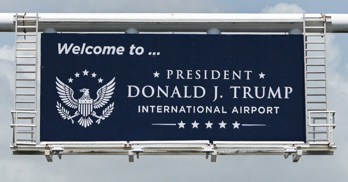 https://img.huffingtonpost.com/asset/6a4ffb891a0000fb95a79730.jpeg?cache=oTOSVuxwKJ&ops=1200_630