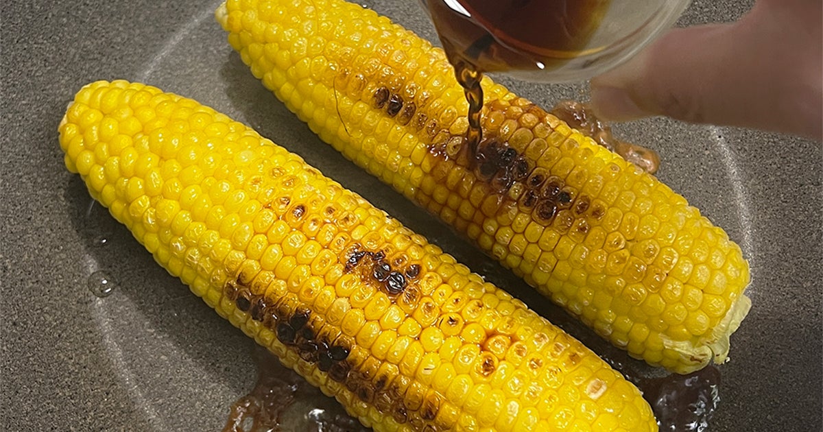【とうもろこし、ゆでるより断然コレ】レンジ＆フライパンで香ばしさ格上げ！屋台風焼きとうもろこしのレシピ