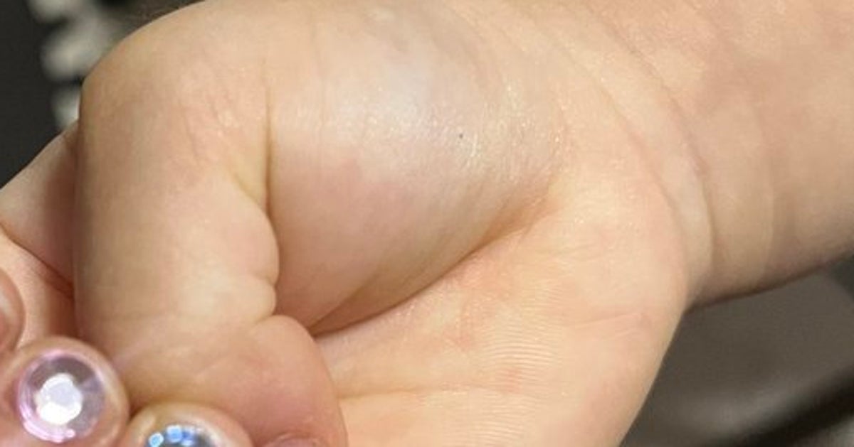 前世は平成ギャル？4歳児の秘密のおしゃれに母ほっこり「でも今からお風呂だよ」「レディの卵」
