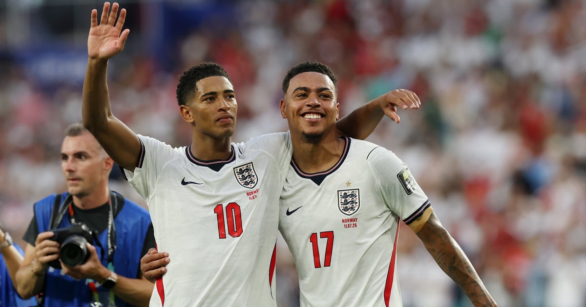 Bellingham scores twice to lead England past Norway into World Cup semis