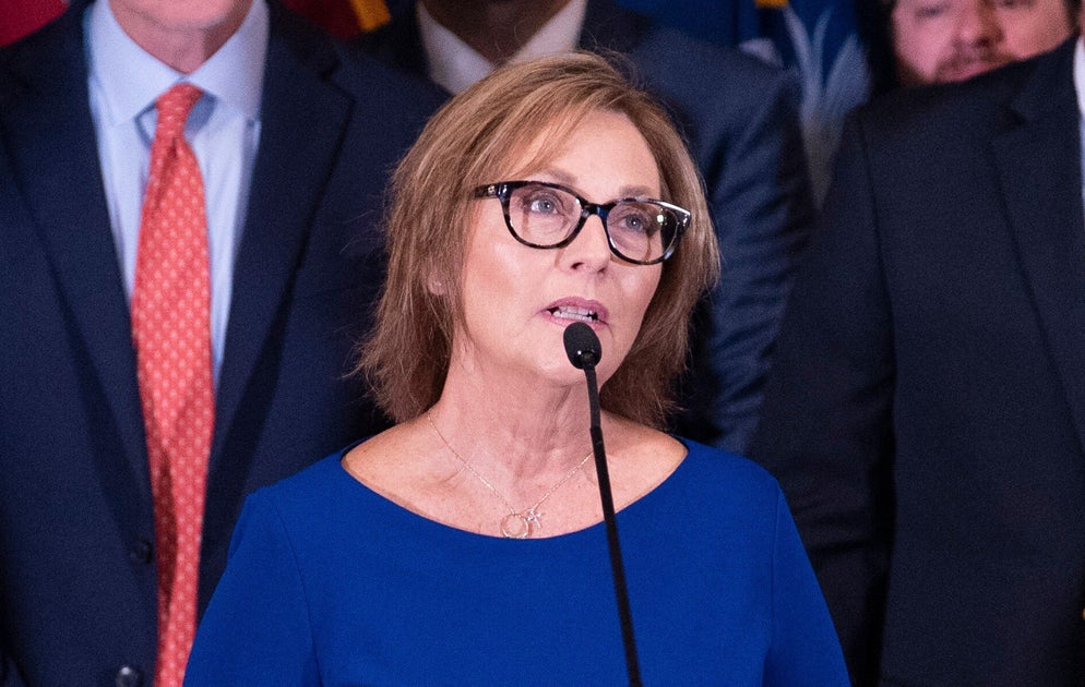Lindsey Graham’s Sister Takes Oath Of Office To Fill Brother’s Seat