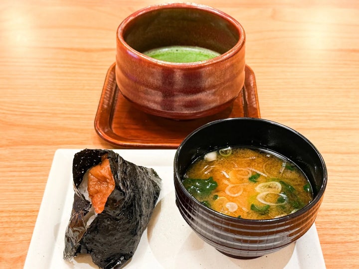 「おかげ庵」のモーニングセット「おむすびセット」