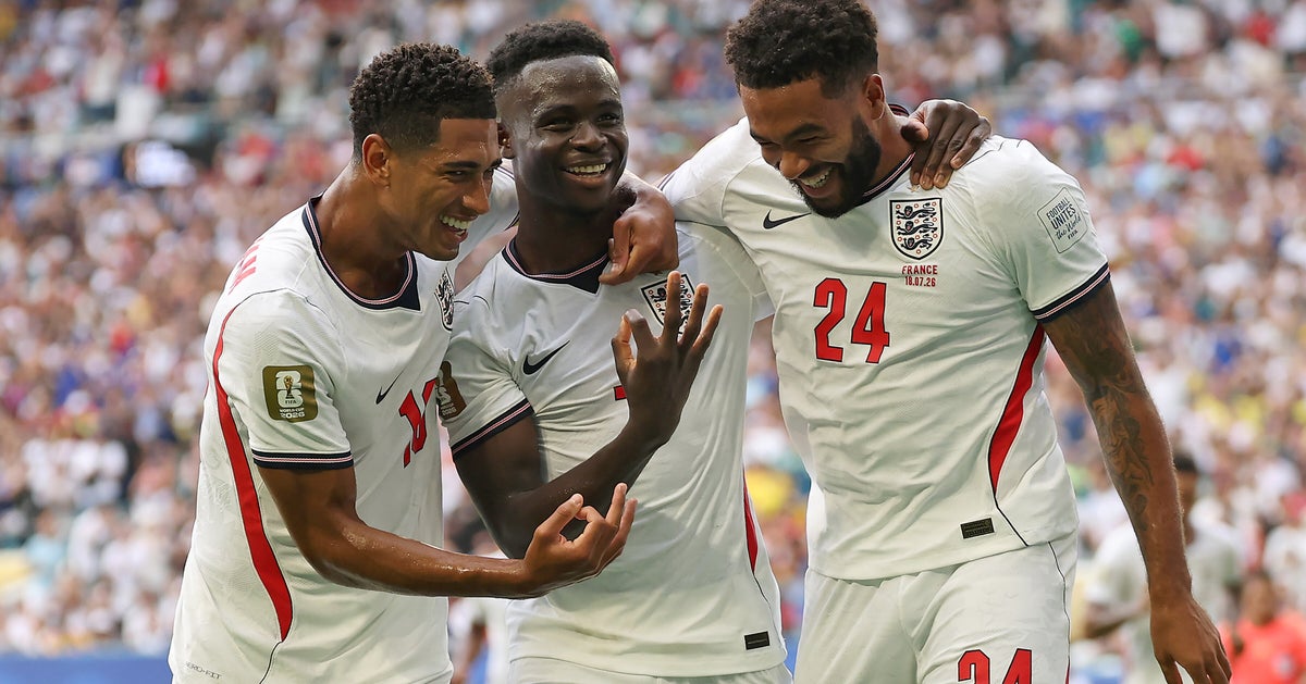 Sakas Hattrick verhilft England zu einem 6:4-Sieg gegen Mbappé und ...
