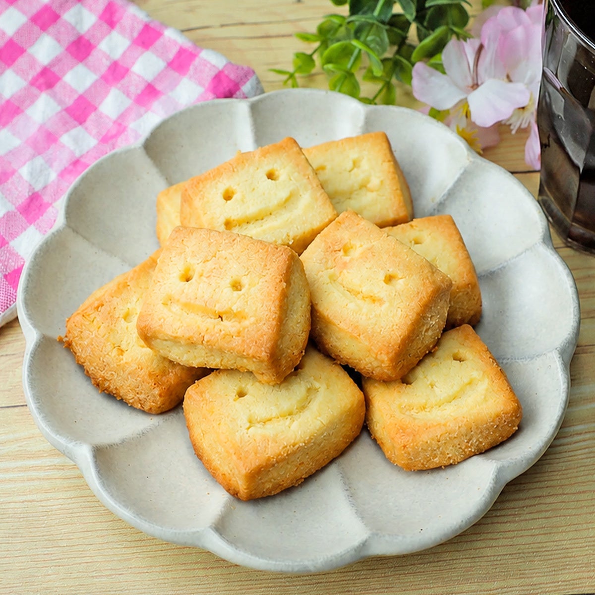 ホットケーキミックスを混ぜて焼くだけ】初心者でも失敗なし！ホケミの