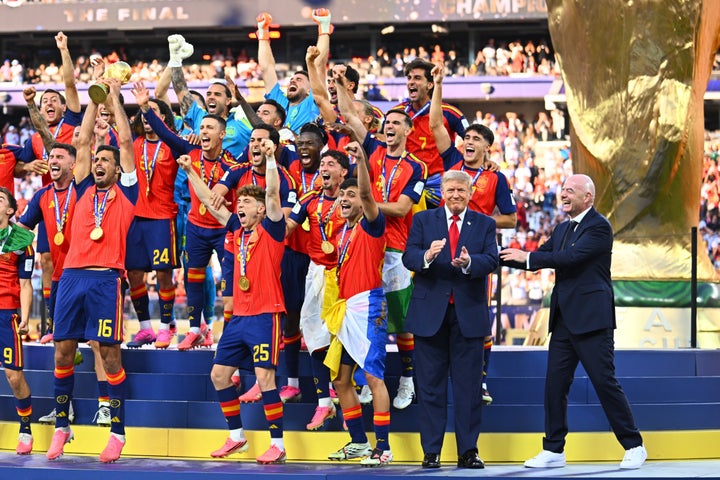Infantino finally succeeding in getting Trump out of the shot Sunday.