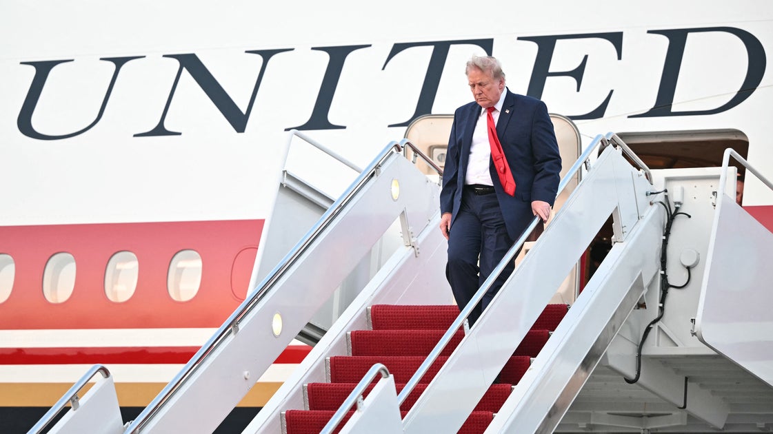 'So Cringe': White House's 'Planemaxxing' Post Sends Critics Into A Tailspin