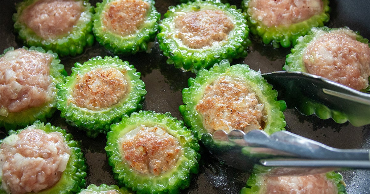 【ゴーヤ、チャンプルー作る前に見て】苦みが気にならん！肉汁じゅわっ。気づけば1本ペロッ。