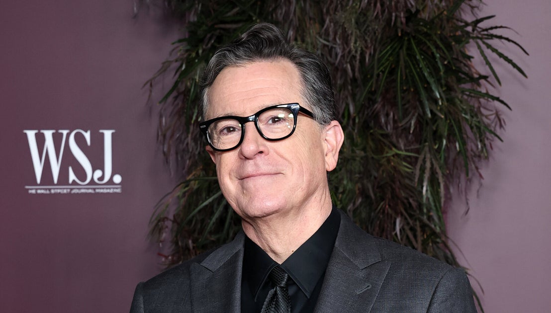 featured image for post Stephen Colberts Old Late Show Sign Won At Auction By West Hollywood Restaurant