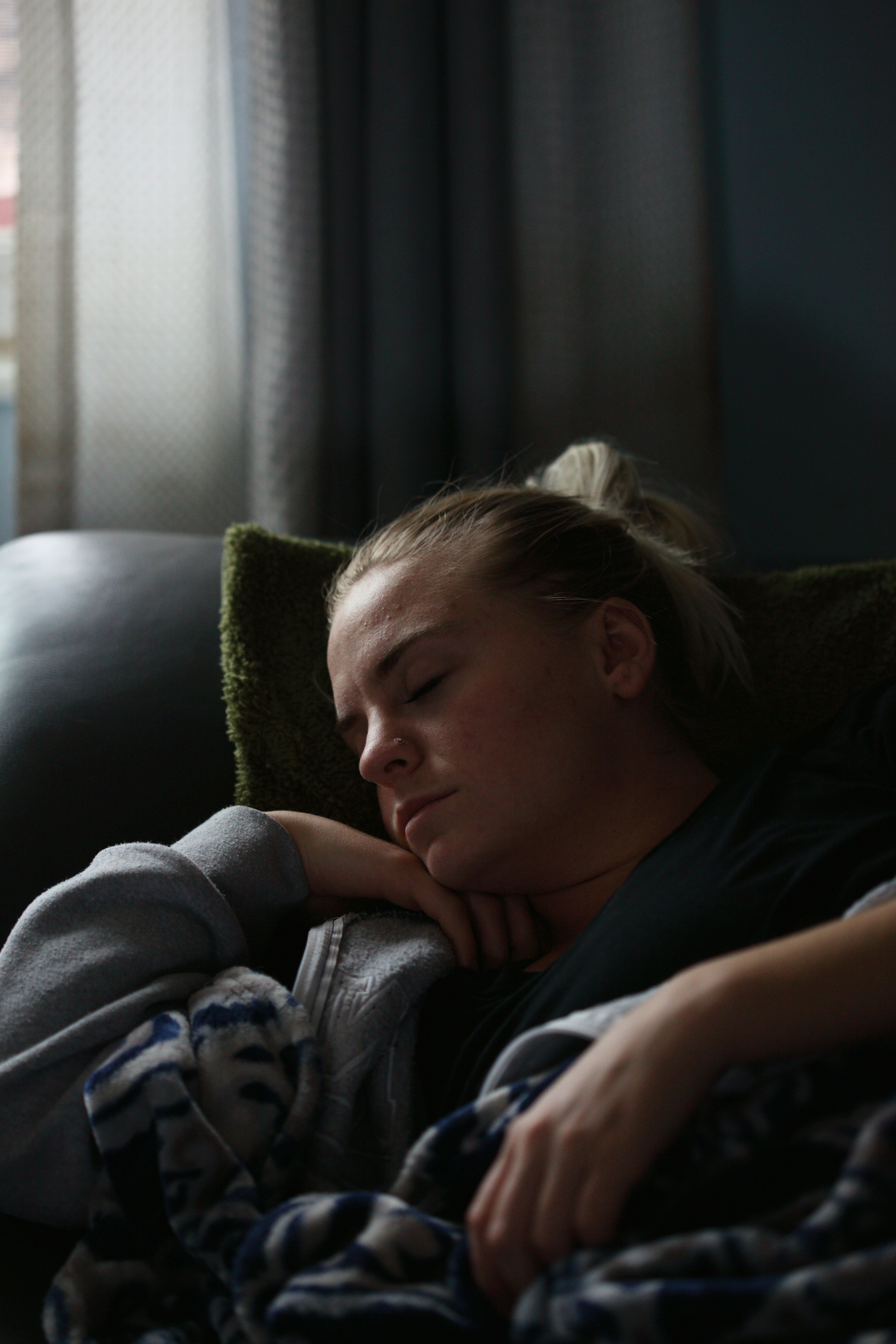 Is Your Ability To Instantly Fall Asleep Actually A Red Flag?