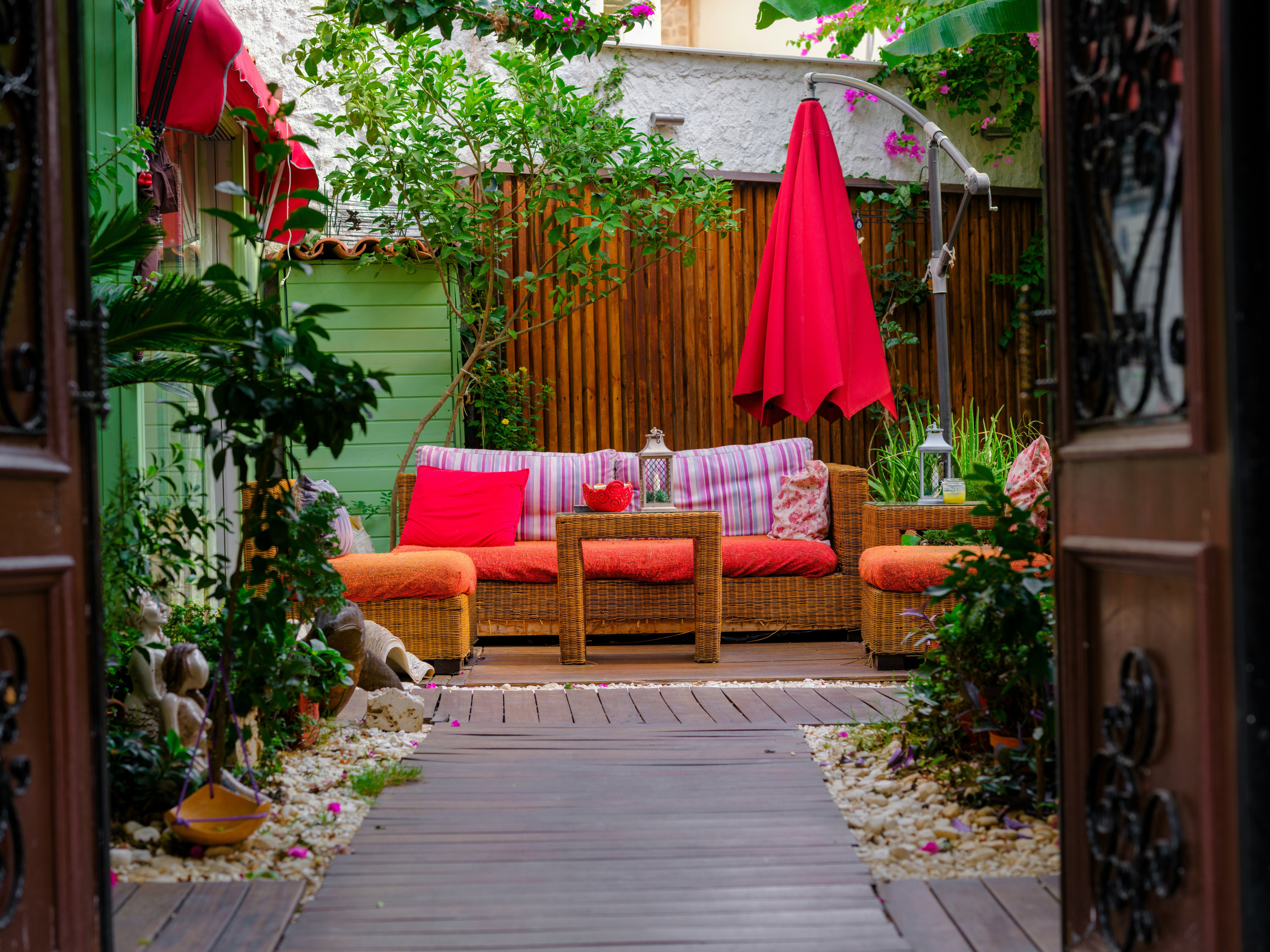 The Garden Furniture Cover Mistake You Don't Want To Make In A Heatwave