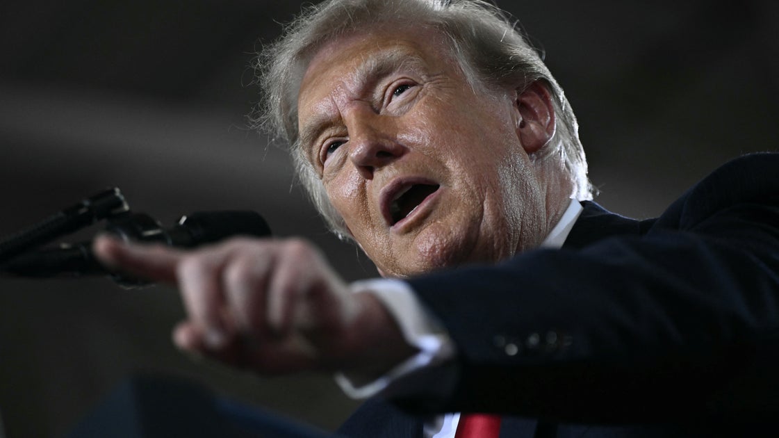 Trump Yet Again Spat This 1 Insult At A Female Reporter. Experts Say It's A Strategy.