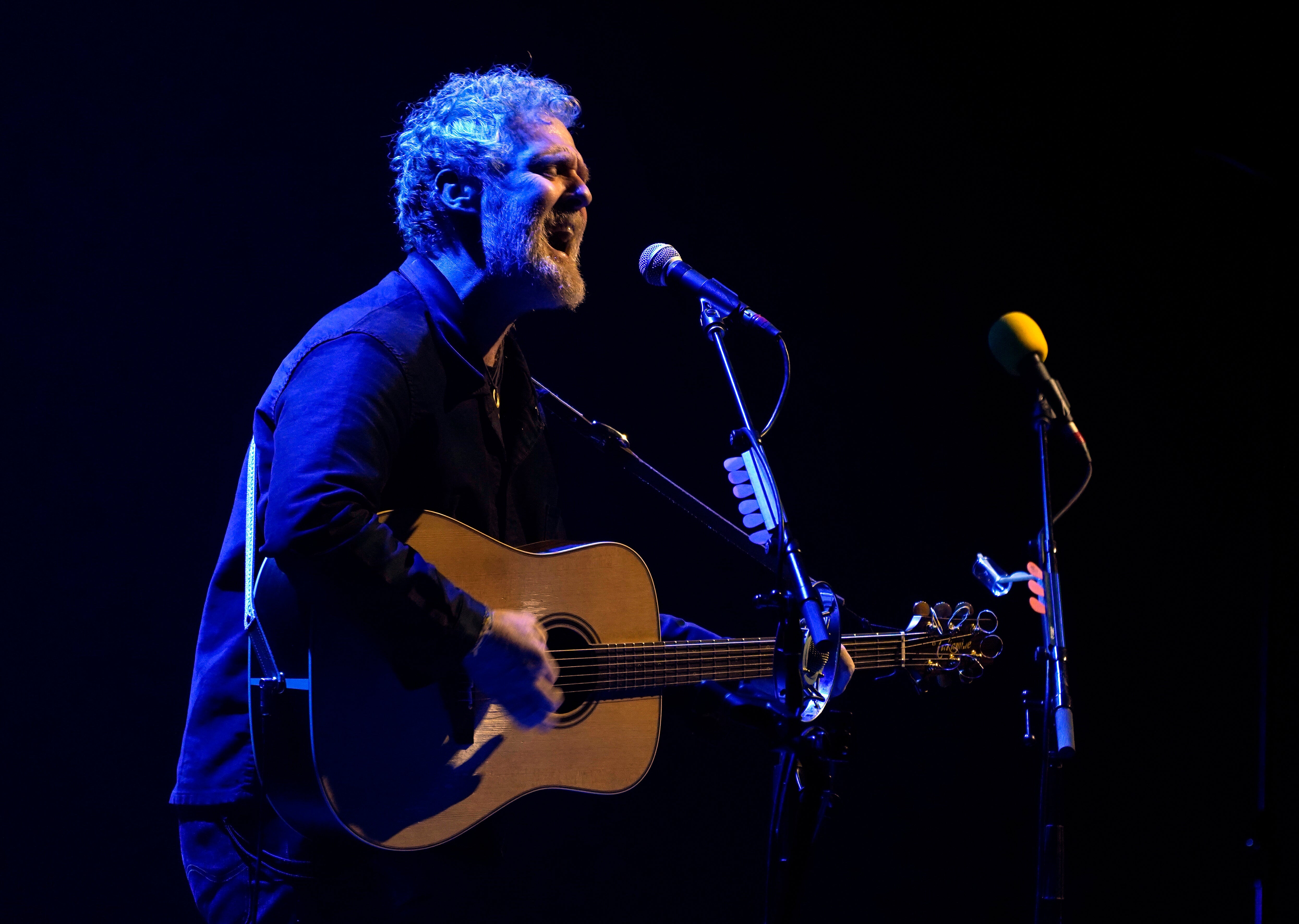 Glen Hansard Tributes Pour In From Bruce Springsteen, Rachel Zegler, Bono, And More