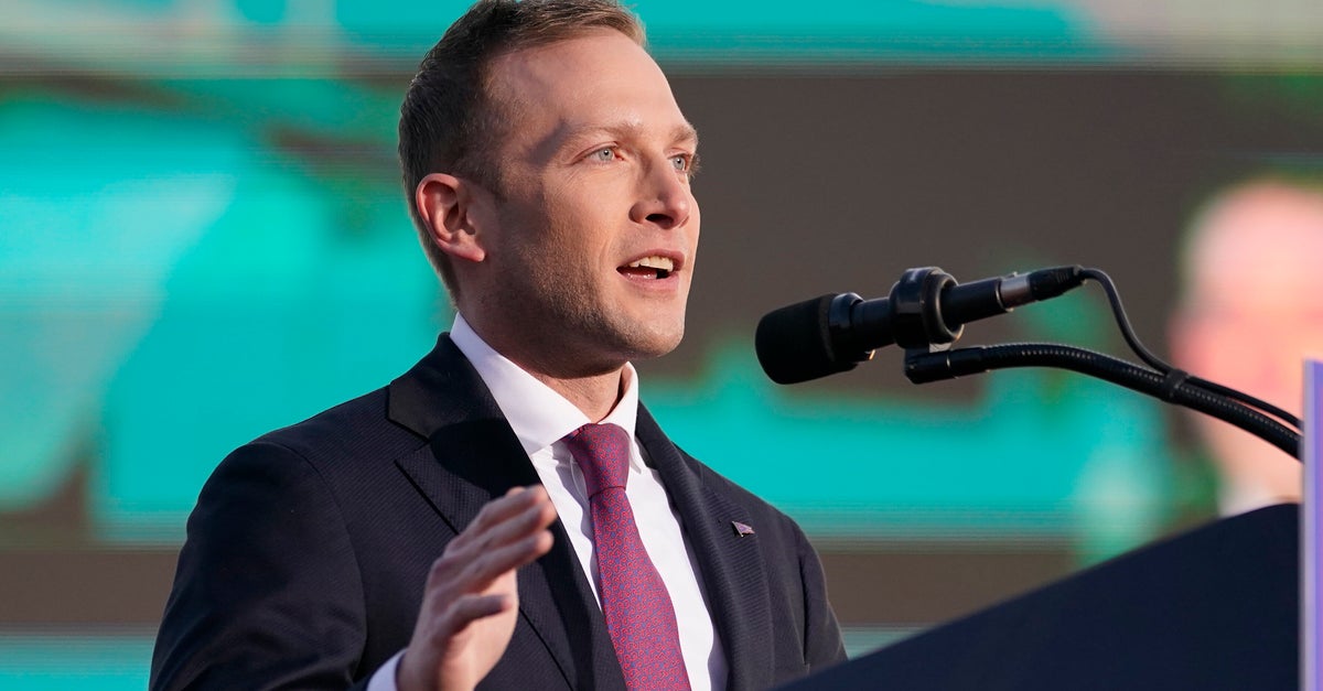 https://img.huffingtonpost.com/asset/6a6bb7a61400005878eaf076.jpeg?cache=zjFp6MYsjm&ops=1200_630