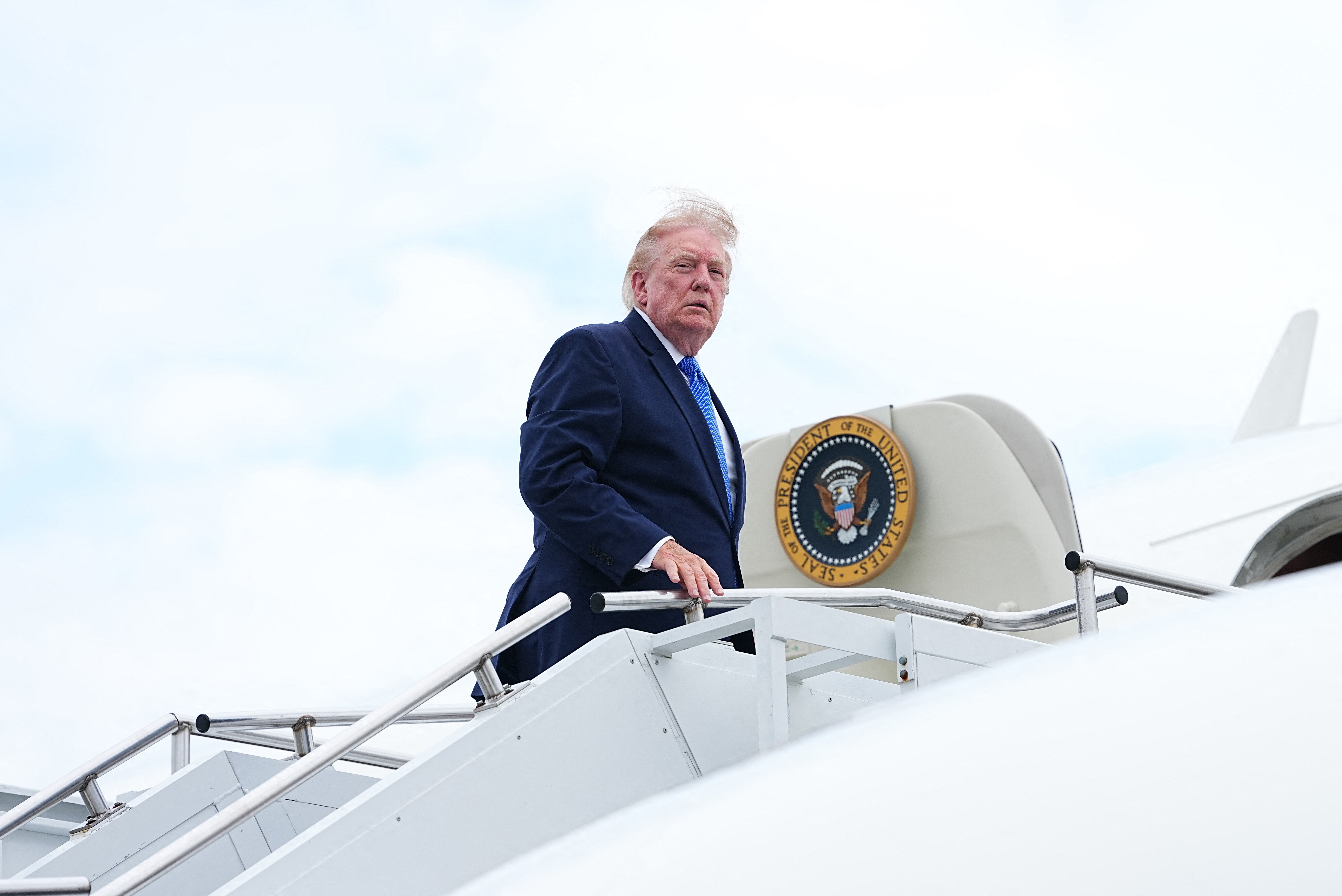 Trump Rounds Off AI Slop Posting Spree With Truly Bizarre New Image